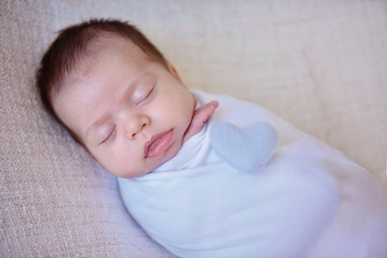 melhorfotografanewborn,sweetphoto,sweetbaby,,melhorfotografadoalgarve, melhorfotografadeportugal,ensaiofotograficorecemnascido,amormaior,sessaodefotos,fotografiaartistica,fineart,bebe,estudiodefotografia,odeceixe,coracao