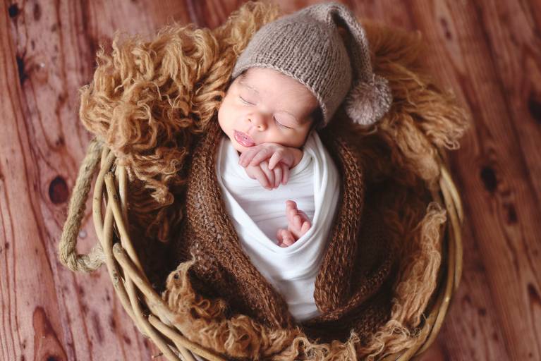 melhorfotografanewborn,estudiofotografia,amormaior, odeceixemaravilha,Algarve,fotografianewborn, sweetbabyfotografia,bebe,recemnascido,grávida, maternidade,fotografiafamilia,susananovaisfotografia,asmaisbonitasfotografias,enroladinho,castanho