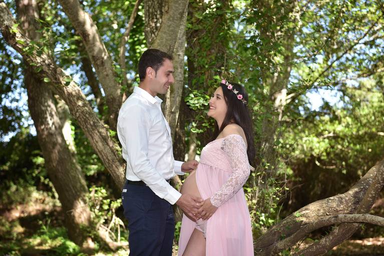 bookfotografico,bookgravida,bookgestante,fotos,fotografia,gravida,melhorfotografagravida,, melhorfotografadoalgarve, melhorfotografadeportugal,fotografiaexterior,campo,ribeira,arvores,maternidade,gravida,vestido,amormaoir,pais
