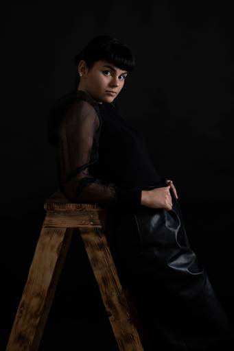 retratofeminino,sensual,mulher,beleza,fundopreto,fotografia,estudio