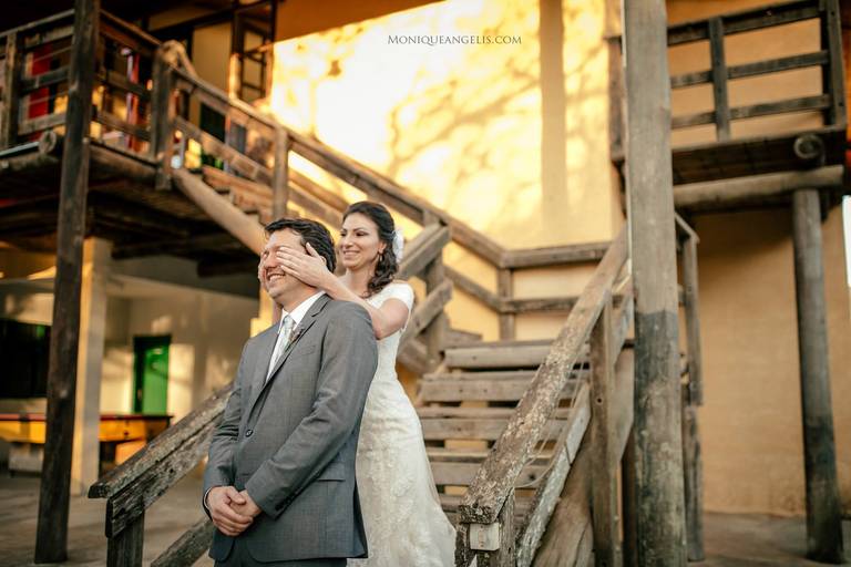 Monique Angelis - Casamento de Fernanda e Alexandre em Jundiai - SP noiva faz surpresa
