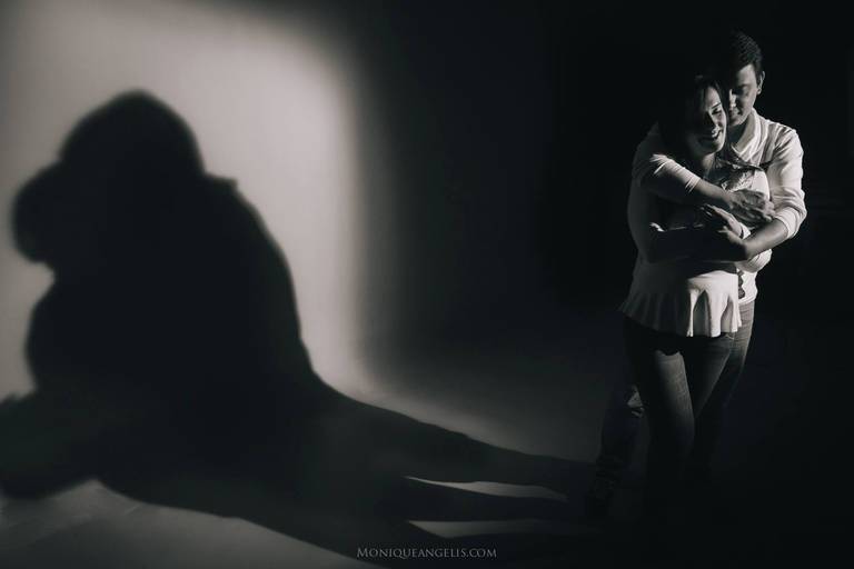 Monique Angelis - Ensaio de noivos pré-wedding em Campinas - Day e Anderson - noivos se abraçando