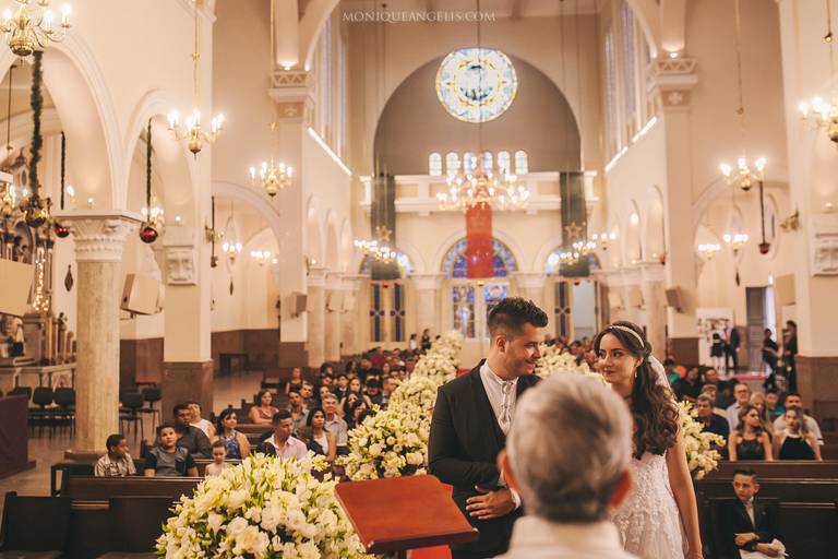 Monique Angelis - Olhar dos noivos durante o casamento em Campinas - SP