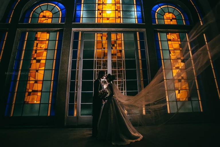 Monique Angelis - Foto feita após cerimônia de casamento em um ensaio com o casal Paulínia - SP