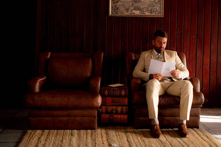 noivo lendo os votos