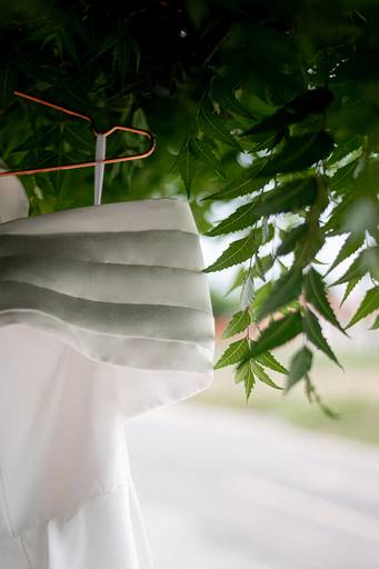 vestido da noiva com detalhes
