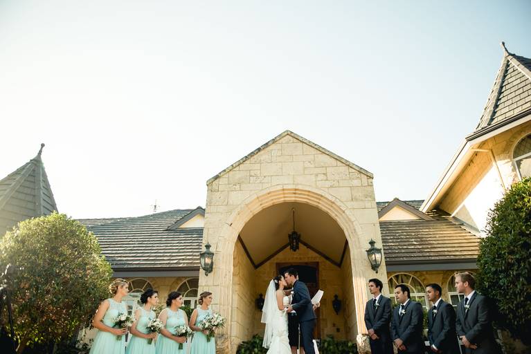 Rafael Porto fotografia de casamento casamentos amor love festa noiva noivo igreja padre pastor aliança casando na praia noivado #noivado recepção buquê grinalda vestido de noiva pajem dama de honra #wedding #bride #love #weddingdress #noivos #weddingday 