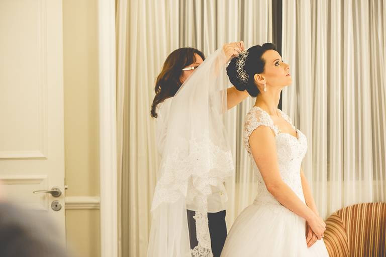 Rafael Porto fotografia de casamento casamentos amor love festa noiva noivo igreja padre pastor aliança casando na praia noivado #noivado recepção buquê grinalda vestido de noiva pajem dama de honra #wedding #bride #love #weddingdress #noivos #weddingday 