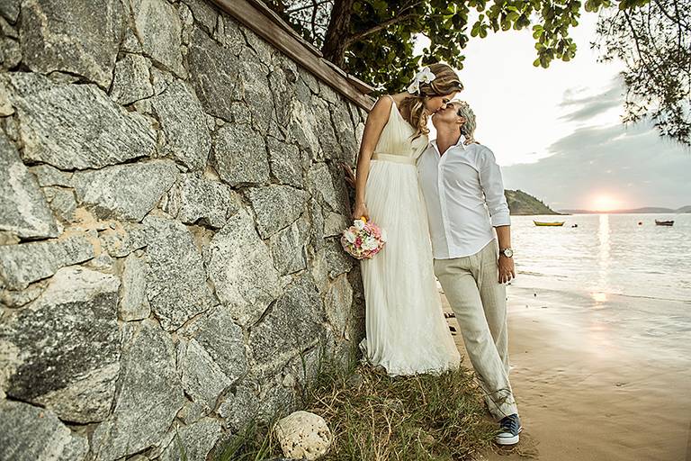 Rafael Porto fotografia de casamento casamentos amor love festa noiva noivo igreja padre pastor aliança casando na praia noivado #noivado recepção buquê grinalda vestido de noiva pajem dama de honra #wedding #bride #love #weddingdress #noivos #weddingday 