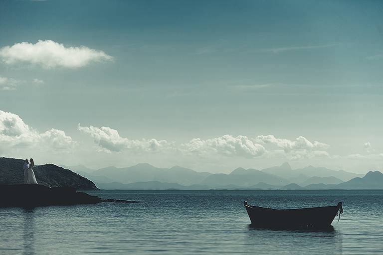 Rafael Porto fotografia de casamento casamentos amor love festa noiva noivo igreja padre pastor aliança casando na praia noivado #noivado recepção buquê grinalda vestido de noiva pajem dama de honra #wedding #bride #love #weddingdress #noivos #weddingday 