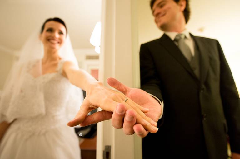 Rafael Porto fotografia de casamento casamentos amor love festa noiva noivo igreja padre pastor aliança casando na praia noivado #noivado recepção buquê grinalda vestido de noiva pajem dama de honra #wedding #bride #love #firstlook #noivos #weddingday 