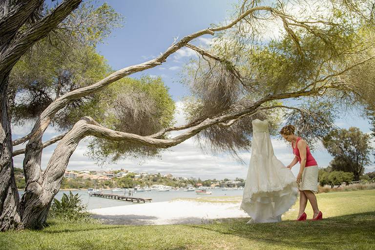Rafael Porto fotografia de casamento casamentos amor love festa noiva noivo igreja padre pastor aliança casando na praia noivado #noivado recepção buquê grinalda vestido de noiva pajem dama de honra #wedding #bride #love #weddingdress #noivos #weddingday 