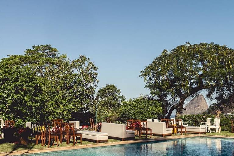 Rafael Porto fotografia de casamento casamentos amor love festa noiva noivo igreja padre pastor aliança casando na praia noivado #noivado recepção buquê grinalda vestido de noiva pajem dama de honra #wedding #bride #love #weddingdress #noivos #weddingday 