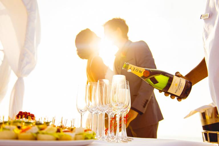 Rafael Porto fotografia de casamento casamentos amor love festa noiva noivo igreja padre pastor aliança casando na praia noivado #noivado recepção buquê grinalda vestido de noiva pajem dama de honra #wedding #bride #love #weddingdress #noivos #weddingday 