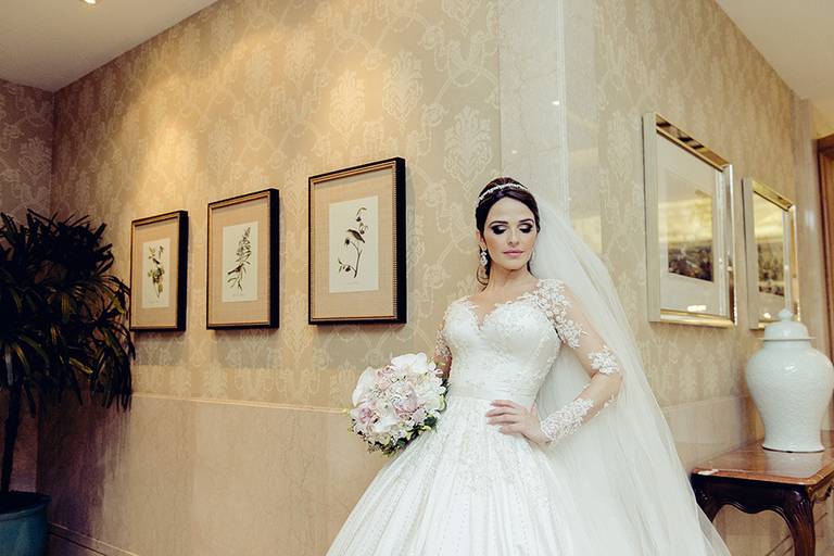 Rafael Porto fotografia de casamento casamentos amor love festa noiva noivo igreja padre pastor aliança casando na praia noivado #noivado recepção buquê grinalda vestido de noiva pajem dama de honra #wedding #bride #love #weddingdress #noivos #weddingday 