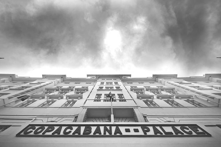 Rafael Porto fotografia de casamento casamentos amor love festa noiva noivo igreja padre pastor aliança casando na praia noivado #noivado recepção buquê grinalda vestido de noiva pajem dama de honra #wedding #bride #love #weddingdress #noivos #weddingday 