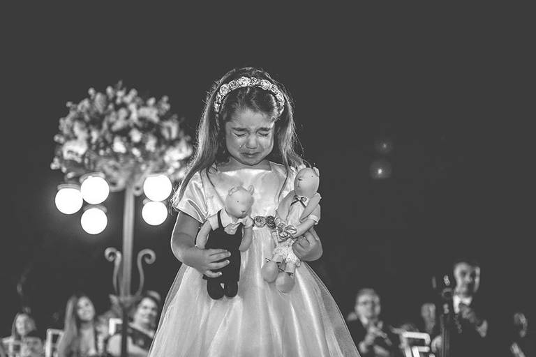 Rafael Porto fotografia de casamento casamentos amor love festa noiva noivo igreja padre pastor aliança casando na praia noivado #noivado recepção buquê grinalda vestido de noiva pajem dama de honra #wedding #bride #love #weddingdress #noivos #weddingday 