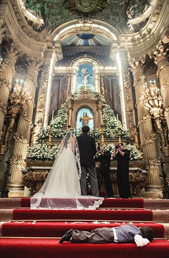 Rafael Porto fotografia de casamento casamentos amor love festa noiva noivo igreja padre pastor aliança casando na praia noivado #noivado recepção buquê grinalda vestido de noiva pajem dama de honra #wedding #bride #love #weddingdress #noivos #weddingday 