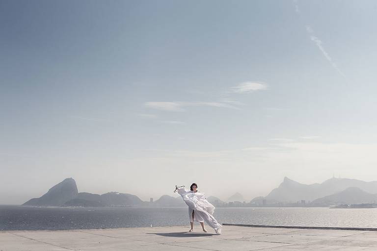 Rafael Porto fotografia de casamento casamentos amor love festa noiva noivo igreja padre pastor aliança casando na praia noivado #noivado recepção buquê grinalda vestido de noiva pajem dama de honra #wedding #bride #love #weddingdress #noivos #weddingday 