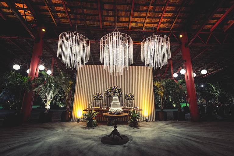 Rafael Porto fotografia de casamento casamentos amor love festa noiva noivo igreja padre pastor aliança casando na praia noivado #noivado recepção buquê grinalda vestido de noiva pajem dama de honra #wedding #bride #love #weddingdress #noivos #weddingday 