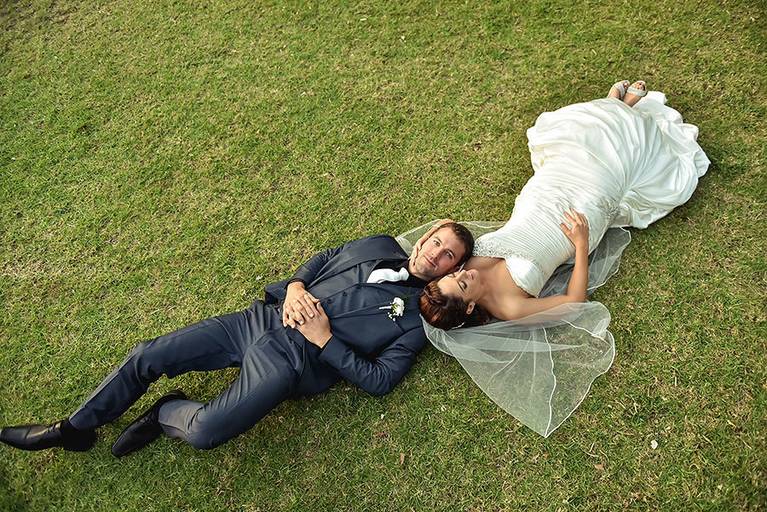 Rafael Porto fotografia de casamento casamentos amor love festa noiva noivo igreja padre pastor aliança casando na praia noivado #noivado recepção buquê grinalda vestido de noiva pajem dama de honra #wedding #bride #love #weddingdress #noivos #weddingday 