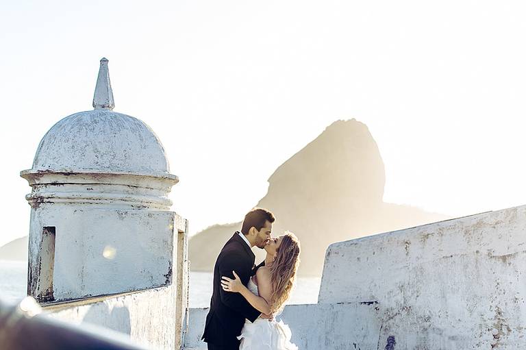 Rafael Porto fotografia de casamento casamentos amor love festa noiva noivo igreja padre pastor aliança casando na praia noivado #noivado recepção buquê grinalda vestido de noiva pajem dama de honra #wedding #bride #love #weddingdress #noivos #weddingday 