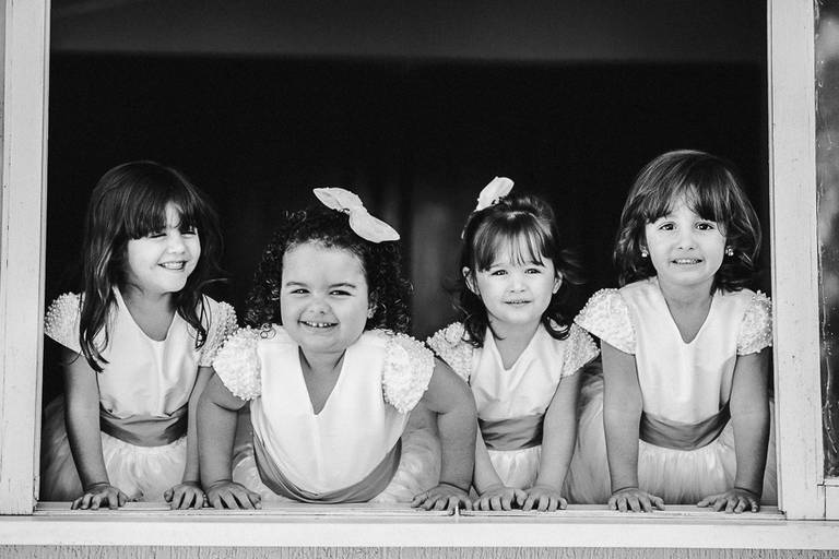 Rafael Porto fotografia de casamento casamentos amor love festa noiva noivo igreja padre pastor aliança casando na praia noivado #noivado recepção buquê grinalda vestido de noiva pajem dama de honra #wedding #bride #love #weddingdress #noivos #weddingday 