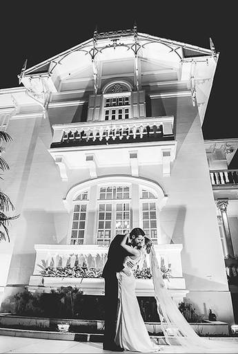 Rafael Porto fotografia de casamento casamentos amor love festa noiva noivo igreja padre pastor aliança casando na praia noivado #noivado recepção buquê grinalda vestido de noiva pajem dama de honra #wedding #bride #love #weddingdress #noivos #weddingday 