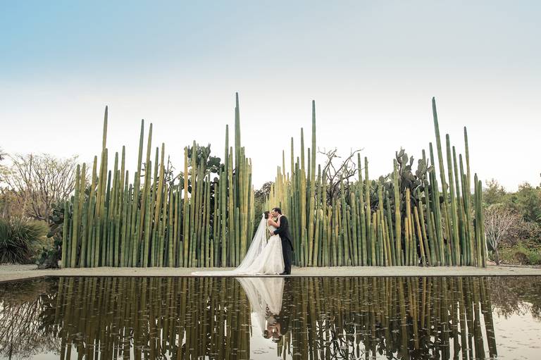 Rafael Porto fotografia de casamento casamentos amor love festa noiva noivo igreja padre pastor aliança casando na praia noivado #noivado recepção buquê grinalda vestido de noiva pajem dama de honra #wedding #bride #love #weddingdress #noivos #weddingday 
