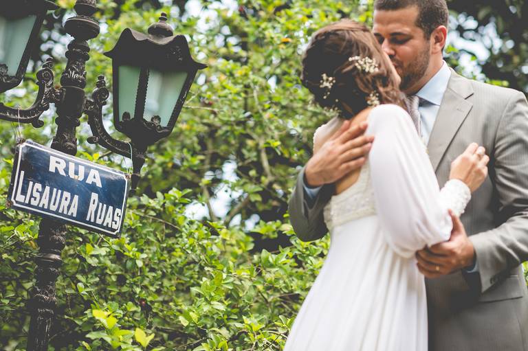 Rafael Porto fotografia de casamento casamentos amor love festa noiva noivo igreja padre pastor aliança casando na praia noivado #noivado recepção buquê grinalda vestido de noiva pajem dama de honra #wedding #bride #love #weddingdress #noivos #weddingday 