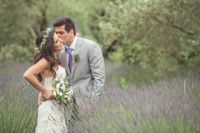 Rafael Porto fotografia de casamento casamentos amor love festa noiva noivo igreja padre pastor aliança casando na praia noivado #noivado recepção buquê grinalda vestido de noiva pajem dama de honra #wedding #bride #love #provence #noivos #weddingday 