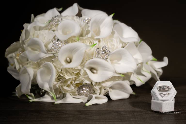 Wedding photo
Bride hair ideas
Bride makeup photo
Wedding Venue CT
#weddingphotography #bridetobe, #groomtobe #weddinginspiration
Aria Wedding and Banquet Facility • Prospect • CT
Vanessa Trettel Photography
Best wedding photographer in CT