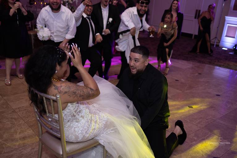 Engagement photographer CT
Bride hair ideas
Bride makeup photo
Wedding Venue CT
#weddingphotography #bridetobe, #groomtobe #weddinginspiration
Aria Wedding and Banquet Facility • Prospect • CT
Vanessa Trettel Photography
Best wedding photographers in CT