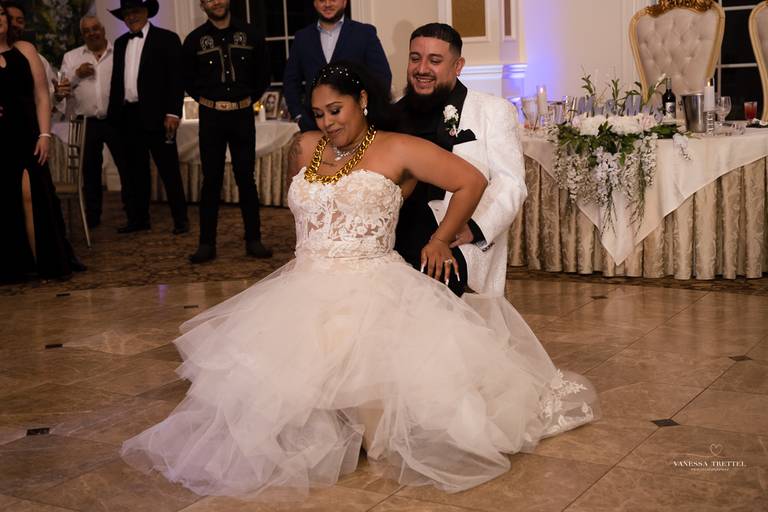 Engagement photographer CT
Bride hair ideas
Bride makeup photo
Wedding Venue CT
#weddingphotography #bridetobe, #groomtobe #weddinginspiration
Aria Wedding and Banquet Facility • Prospect • CT
Vanessa Trettel Photography
Best wedding photographers in CT