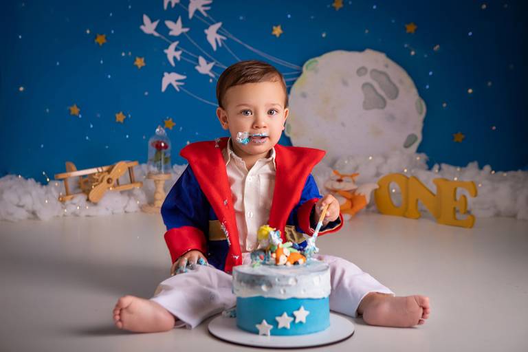 Felipe ♥ Pequeno Príncipe
Smash The Cake em Porto Alegre