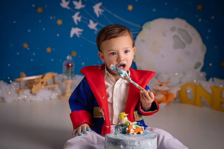 Felipe ♥ Pequeno Príncipe
Smash The Cake em Porto Alegre