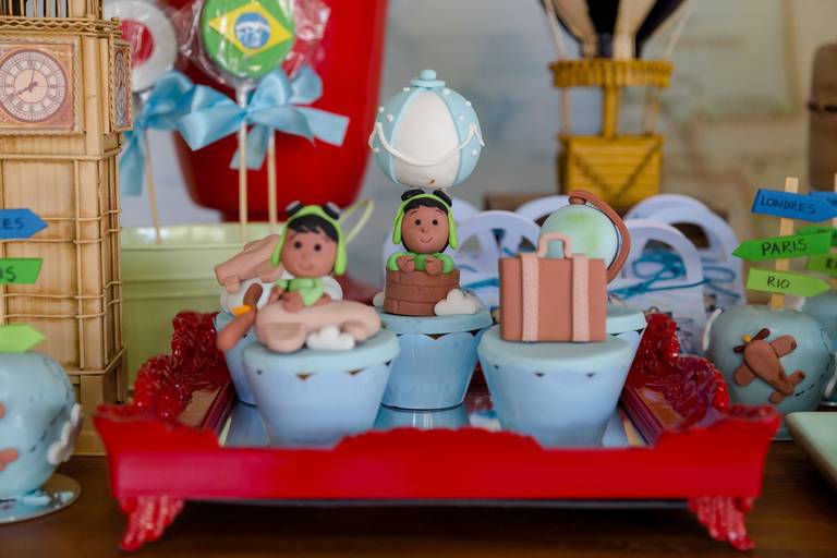 cupcake tema viagem