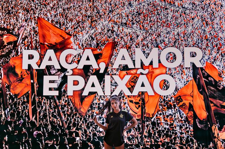 foto no clube de regatas do flamengo durante ensaio de debutante