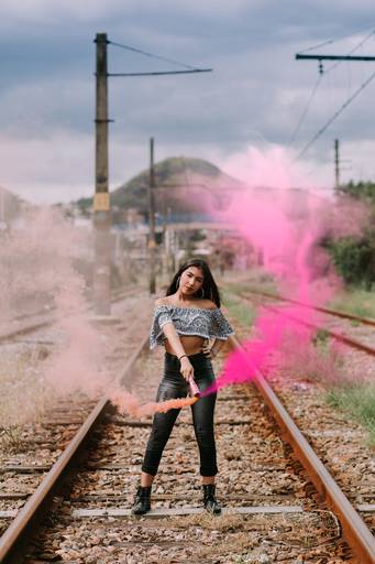 BOOK DEBUTANTE LINHA DO TREM COM FUmaça rosa