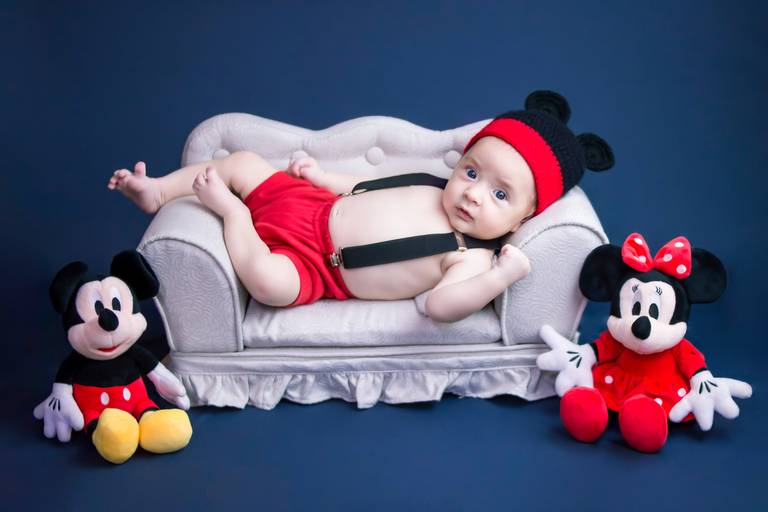 Acompanhamento mensal de bebê mickey e minnie