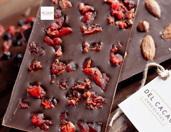 TABLETE AO LEITE FRUTAS VERMELHAS