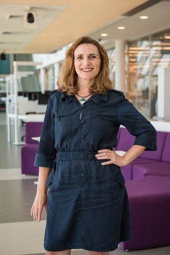 Retrato de executiva da L'oreal no Rio de Janeiro - Fotografia profissional institucional  e corporativa para empresas e retratos