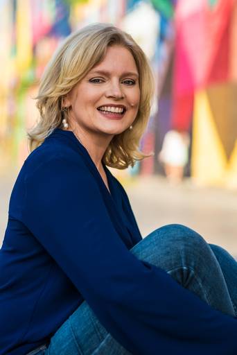 Retrato da Sarah Liz, escritora - Fotografia profissional institucional  e corporativa para empresas e retratos