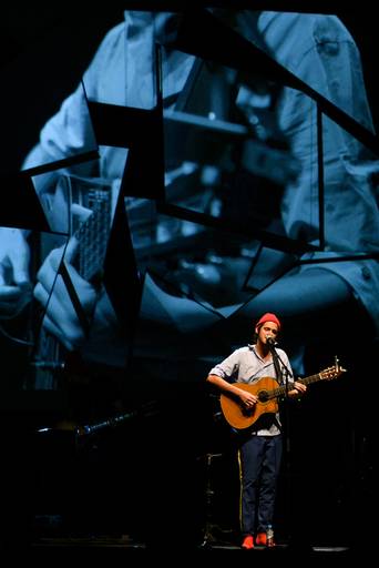 Fotografia de música show Rubel