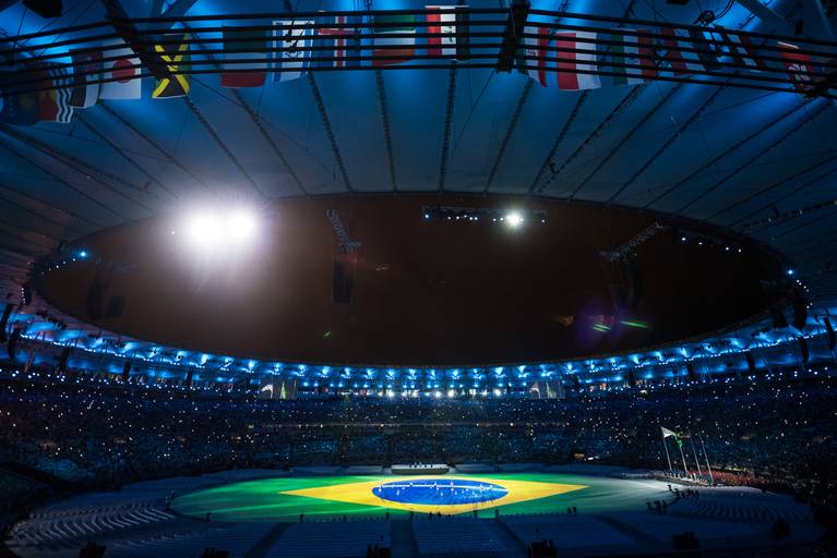 Abertura dos Jogos Olímpicos de 2016 no Maracaná no Rio de Janeiro - Fotografia profissional institucional  e corporativa para empresas e grandes eventos