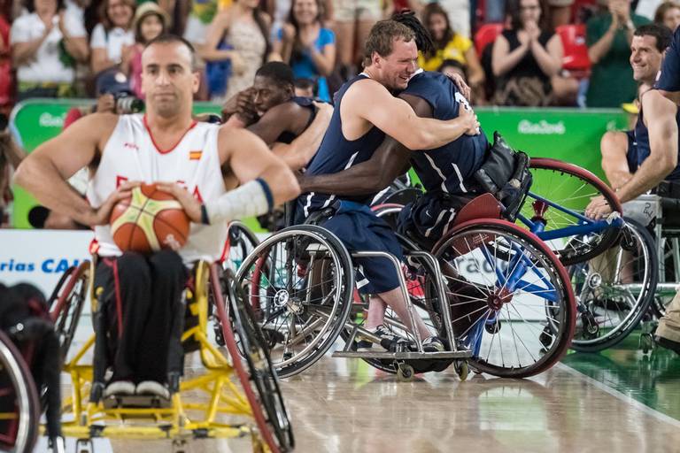 Jogo de basquete da Paralimpíadas realizada no Rio de Janeiro em 2016 - Fotografia profissional institucional  e corporativa para empresas e grandes eventos