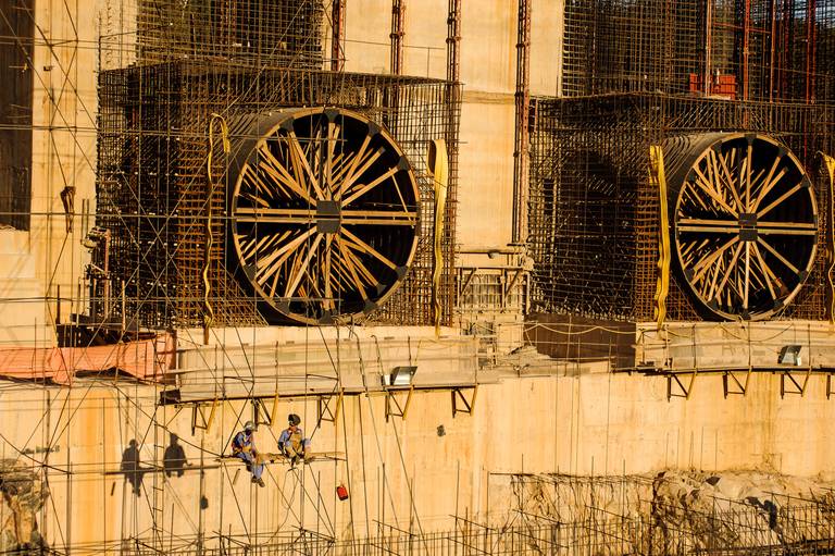 Construção de turbinas da hidrelétrica - Fotografia profissional institucional  e corporativa para empresas