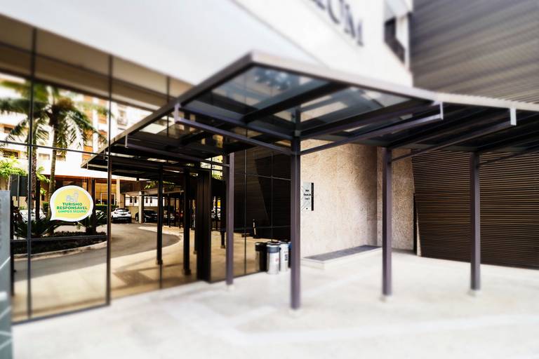 Cullinan Hplus Premium