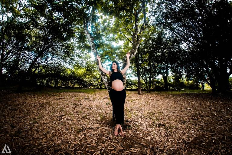 Ensaio Book Foto de Gestante Nua sem roupa Alex Jardim Fotografia Fotógrafo Resende Itatiaia Penedo Porto Real Quatis Barra Mansa Volta Redonda Serrinha do Alambari Mauá Maringá Maromba Gravidiva TOP lindas Natureza Família