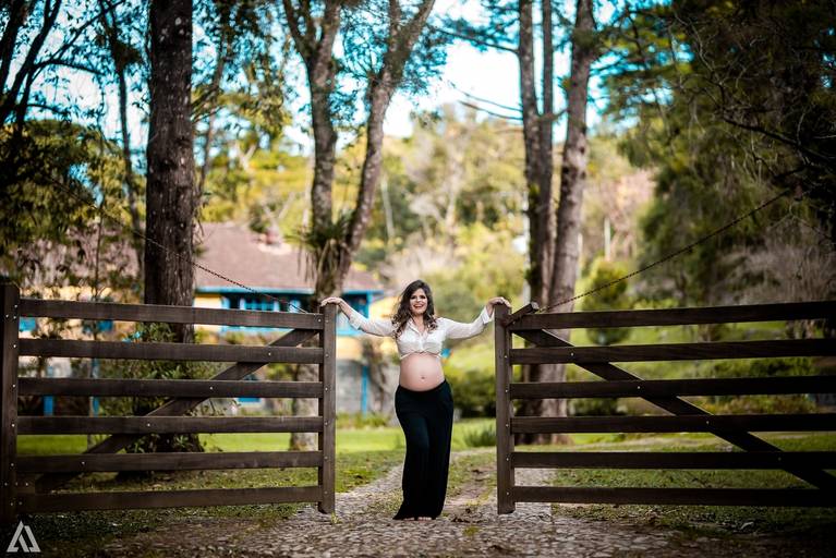 Ensaio Book Foto de Gestante Alex Jardim Fotografia Fotógrafo Resende Itatiaia Penedo Porto Real Quatis Barra Mansa Volta Redonda Serrinha do Alambari Mauá Maringá Maromba Gravidiva TOP lindas Natureza Família